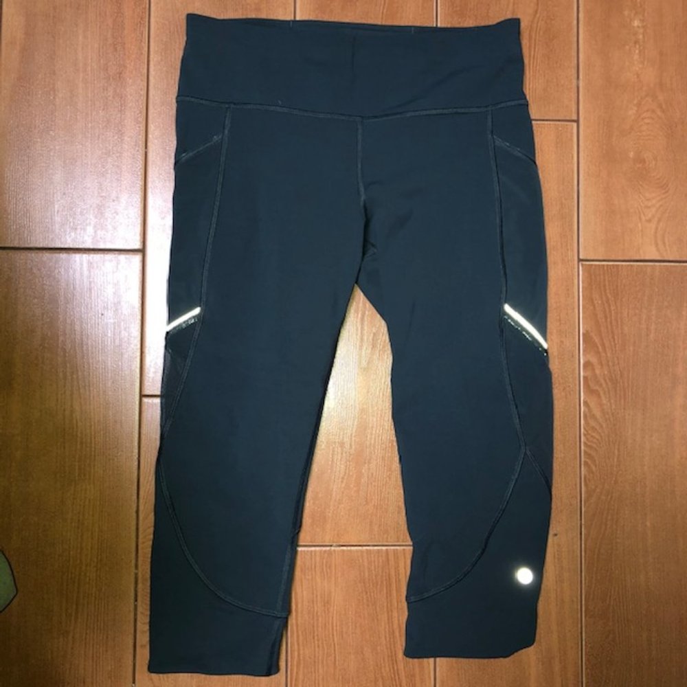 lululemon athletica Women's Capris Slate Size 8